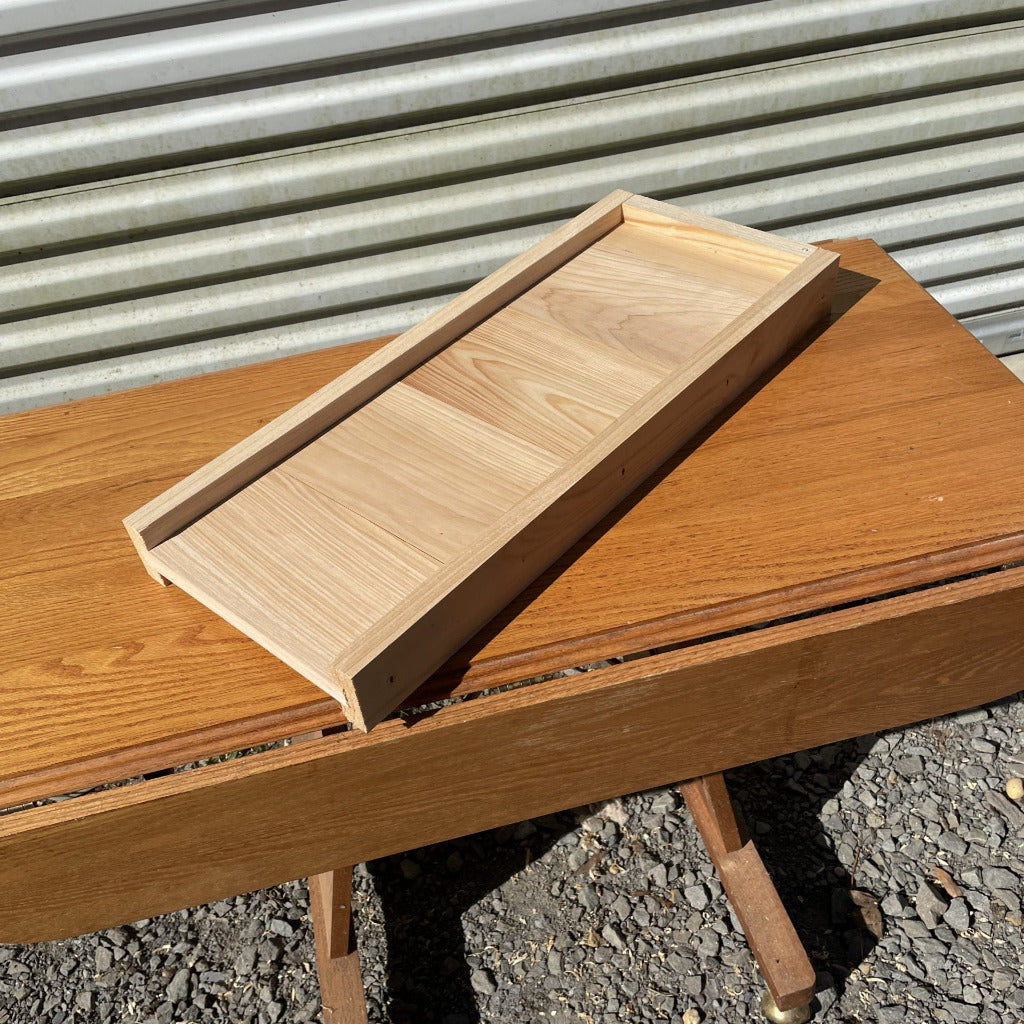 5 Frame Solid Bottom Board