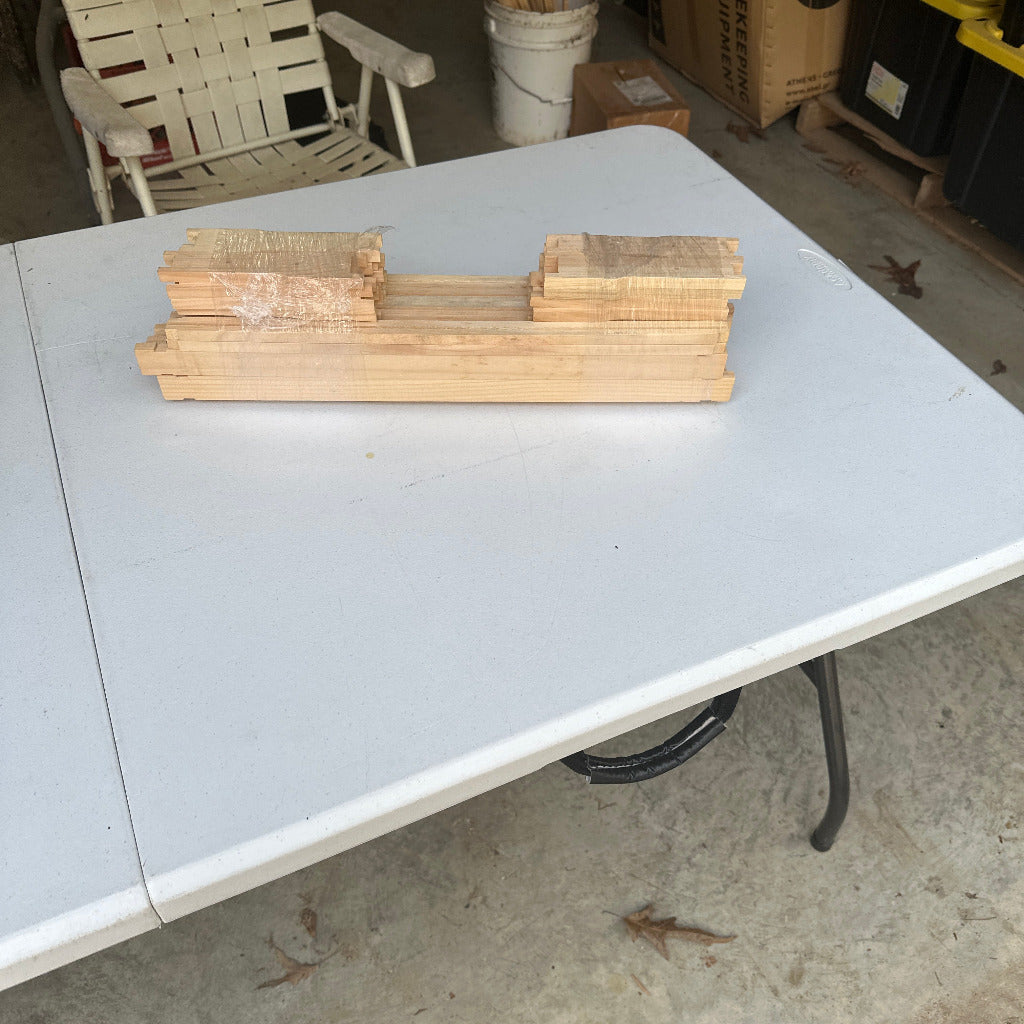 Frames medium 10 no plastic unassembled