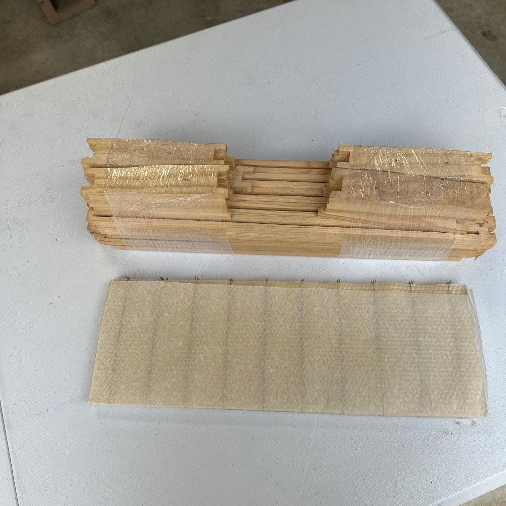 frames medium 10 with wax unassembled