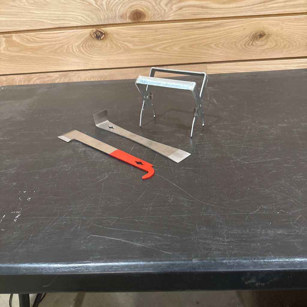 Frame grip, regular and j-hook hive tools